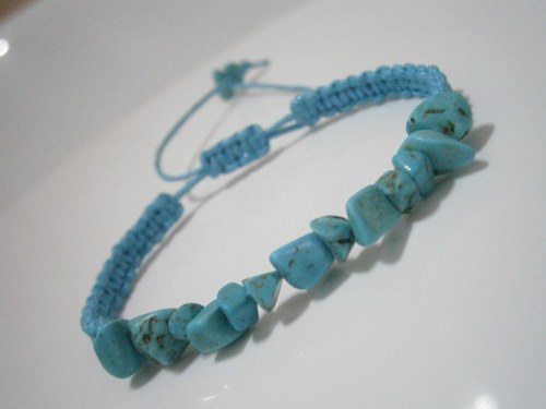 Tyrkysový náramek s Tyreknitem (macramé) — foto 3