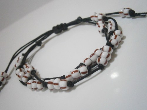 "Motanice" - uzlíkovaný náramek (macramé) — foto 2