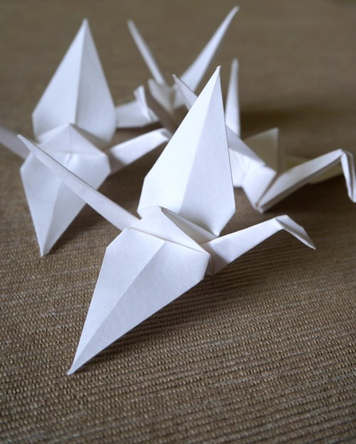 Origami jeřáb v bílém — foto 3