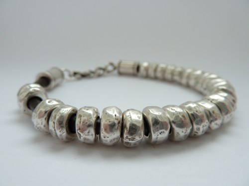With rustic beads ... ten už tu jednou byl ;) — foto 4