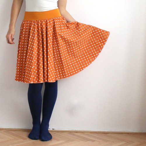 Puntíčkatá dokolečka dokola :) M/L — foto 3