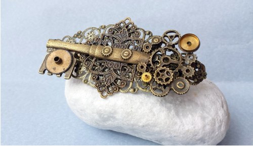 Steampunková spona do vlasů s klíčem — foto 2