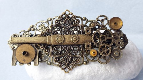 Steampunková spona do vlasů s klíčem — foto 4