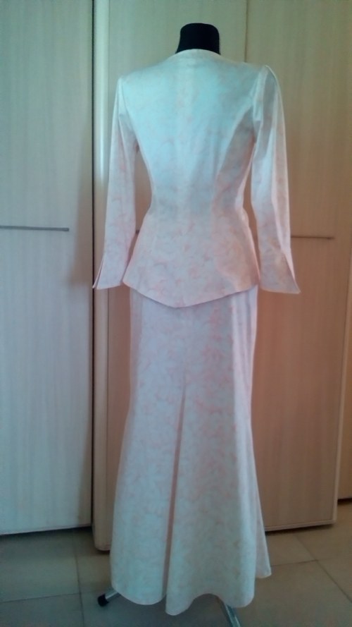 Elegantní bavlněný kostým — foto 3