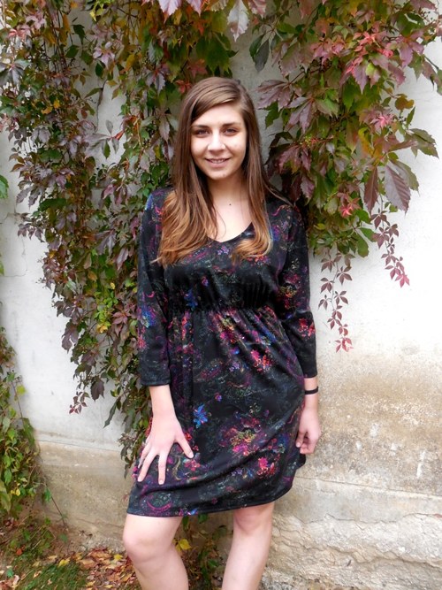 ŠATY - Černá s barevnými záblesky (50) — foto 5