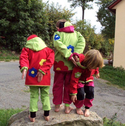 Softshellová souprava rostoucí 2-4 červená — foto 2