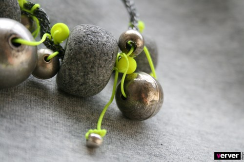 Náhrdelník neon+kov — foto 2