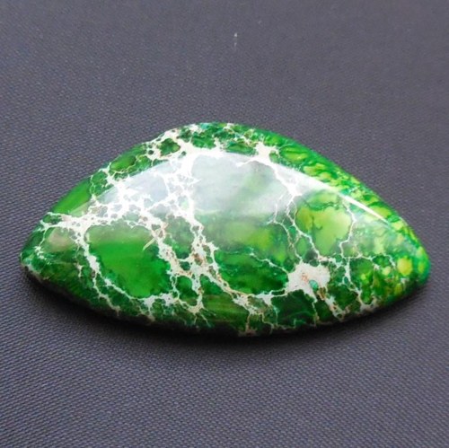 Variscit - kabošon (43 x 23 x 6 mm) — foto 3
