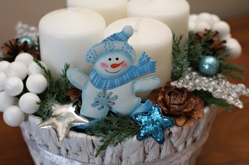 Adventní svícen se sněhuláčky — foto 3