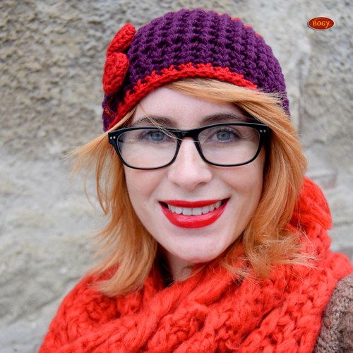 Teplá háčkovaná hučka - červená/fialová beanie — foto 3