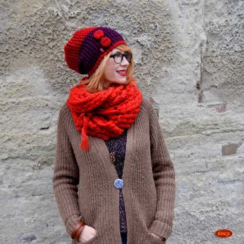 Teplá háčkovaná hučka - červená/fialová beanie — foto 6