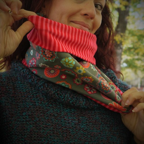 Nákrčník DeFleurs — foto 2