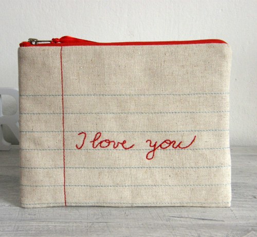 Kapsička vyšívaná - I love you — foto 2