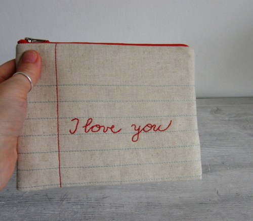 Kapsička vyšívaná - I love you — foto 3