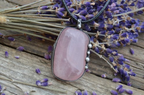 Růženínový amulet — foto 2