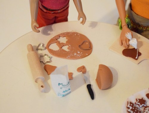 Barbie pečou a zdobí perníky — foto 2