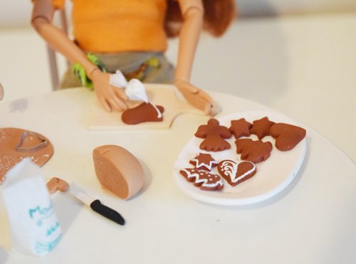 Barbie pečou a zdobí perníky — foto 3