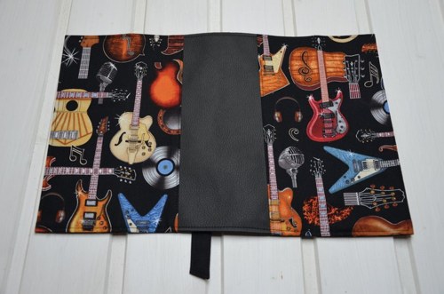 Obal na knihu - Guitars/černá koženka — foto 3