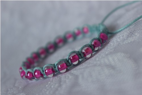 F(l)érová.. Náramek macramé/shamballa — foto 5