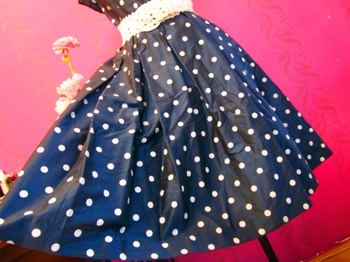 SLEVA'Retro šaty dots — foto 3