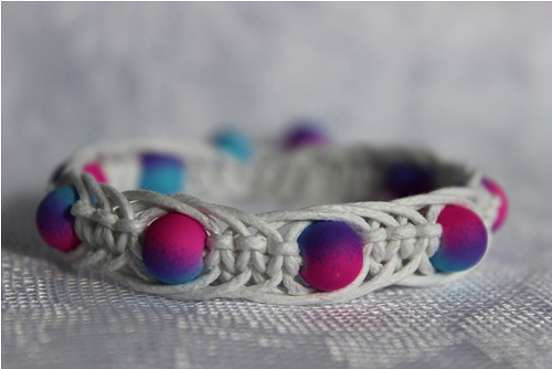 "Neonek".. Náramek macramé/shamballa — foto 4
