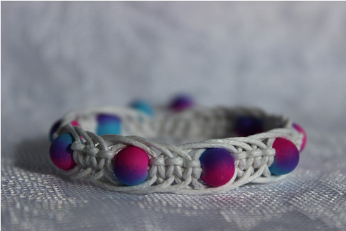 "Neonek".. Náramek macramé/shamballa — foto 6