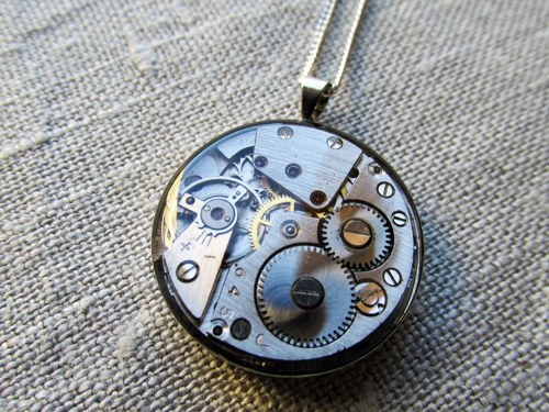 HODINKOVÝ steampunkový přívěsek — foto 4