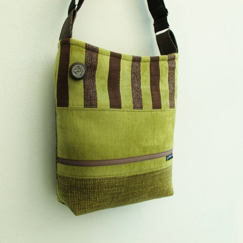 EASY GOING BAG - malá * pistácie - PARROT® — foto 3