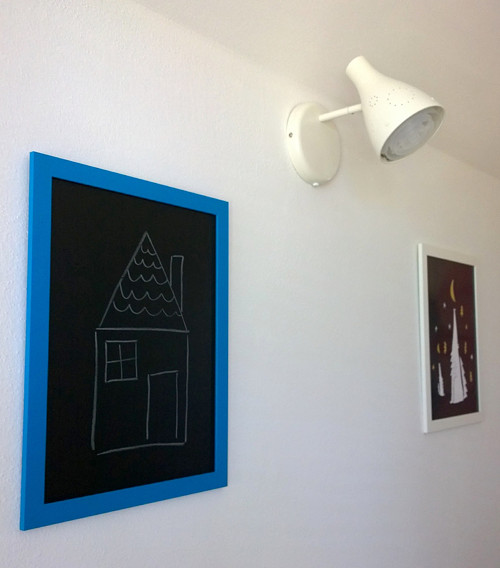Tabulový obrázek v červeném rámu — foto 2