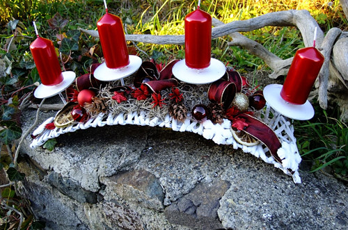 Adventní obouk v bordó — foto 4