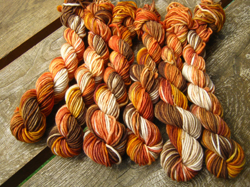 100% extra merino 50g "Pod bukem" — foto 2