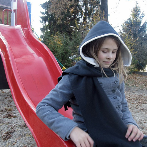 Šála s kapucí DÍVČÍ — foto 3