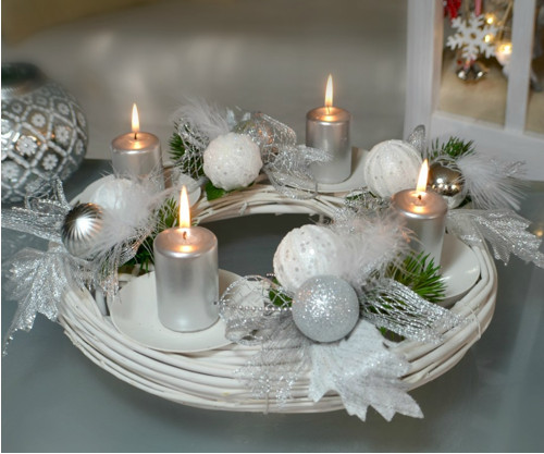 Adventní svícen Ragnar jde sněhem — foto 3