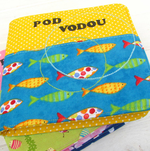 Šitá knížka - pod vodou — foto 3