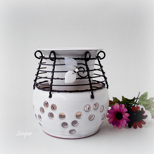 Dírkovaná aromalampička — foto 2