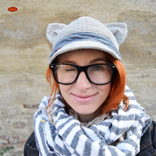 Světlá manšestrová bekovka - slečna ušatá 1 — foto 5