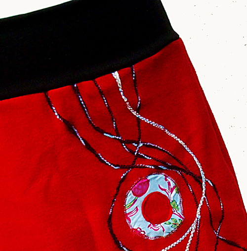 Fleece sukně s aplikací ........ vel. S - M — foto 5