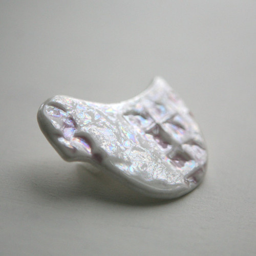 Messinger Shiny (porcelánová brož) — foto 3