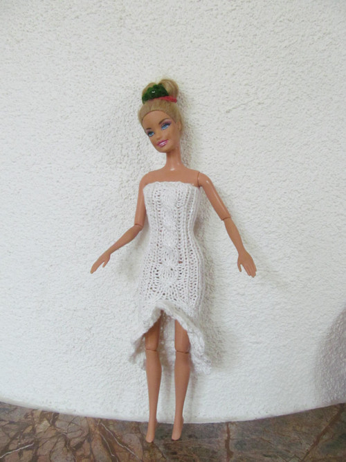 Elegantní šaty pro Barbie — foto 3
