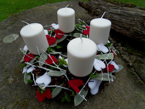 Srdíčkový adventní věnec — foto 2