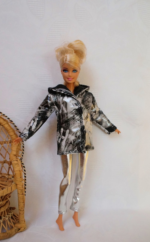 Prošívaná bunda + legíny — foto 2