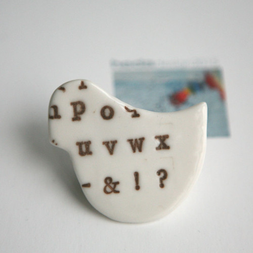 Messinger Brown (porcelánová brož) — foto 2