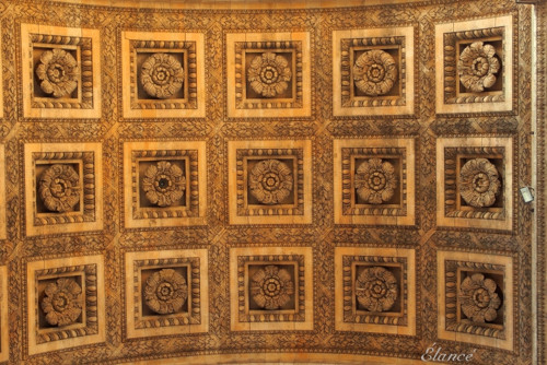 Arc de Triomphe - podhled — foto 2