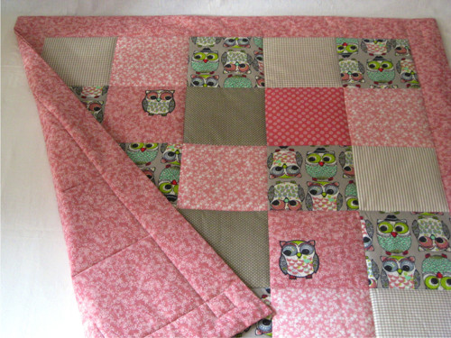 PATCHWORK dětská deka s aplikacemi soviček — foto 5