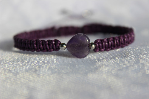 Ametystové srdce.. Náramek macramé — foto 3