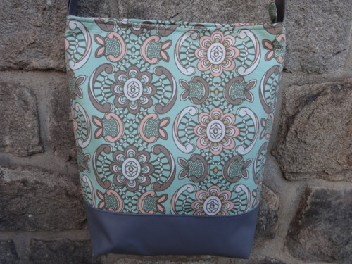 Krosbody s ornamenty — foto 2