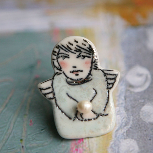 Anděl Julek (porcelán.brož) — foto 2