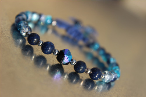 Lapis lazuli.. Náramek s minerály — foto 3