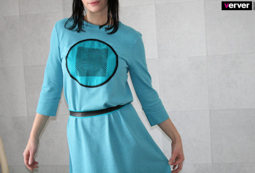 Šaty geometrické - "kousek nebe" (S, S-M) — foto 5