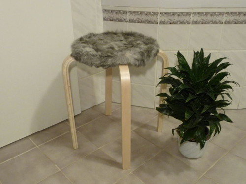 Kožešinová taburetka Winter style — foto 2